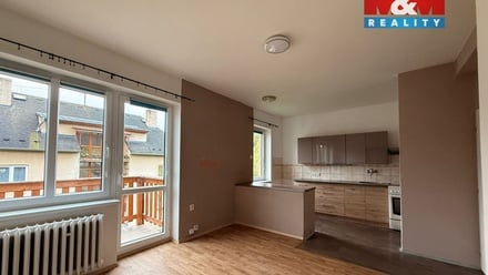 Pronájem bytu 4+kk 72 m², Benešov nad Ploučnicí