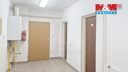 Pronájem obchodního prostoru 145 m², Chomutov