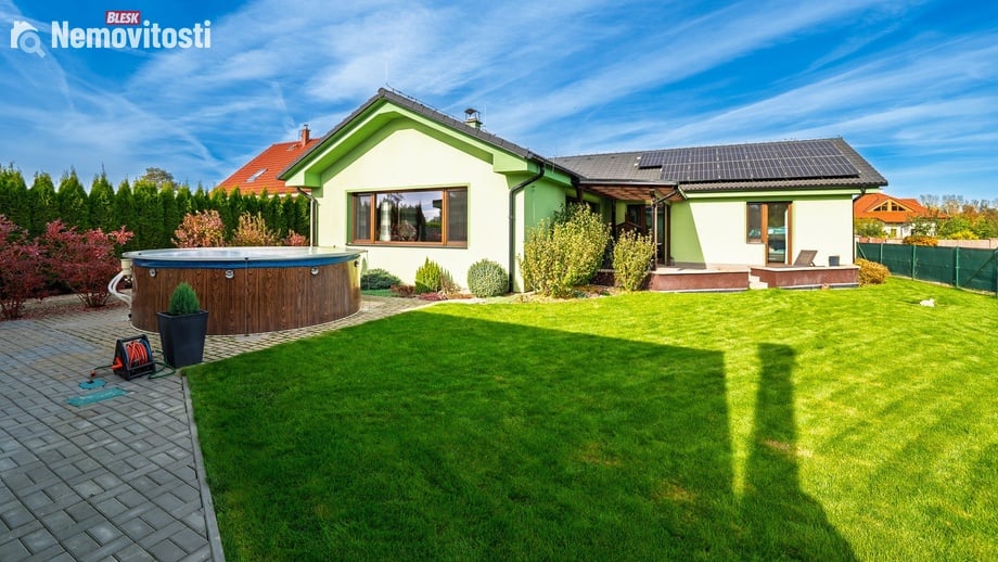 Prodej rodinného domu 160 m², Pečky