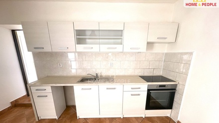 Pronájem bytu 2+1 68 m², Lochovice