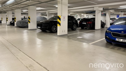 Prodej garážového stání 13 m², Praha - Karlín