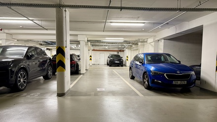 Prodej garážového stání 13 m², Praha - Karlín