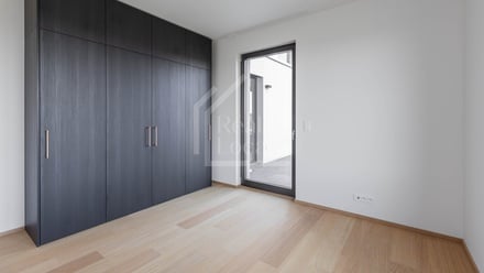 Prodej bytu 3+kk 81 m², Praha - Hrdlořezy