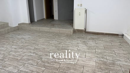 Pronájem obchodního prostoru 27 m², Znojmo