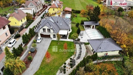 Prodej rodinného domu 323 m², Praha-Lochkov