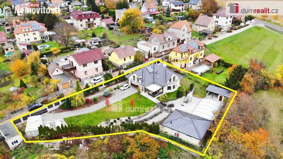 Prodej rodinného domu 323 m², Praha-Lochkov