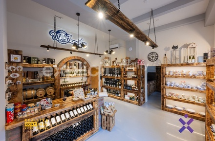 Pronájem obchodního prostoru 37 m², Luhačovice