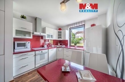 Prodej bytu 3+1 76 m², Slabce