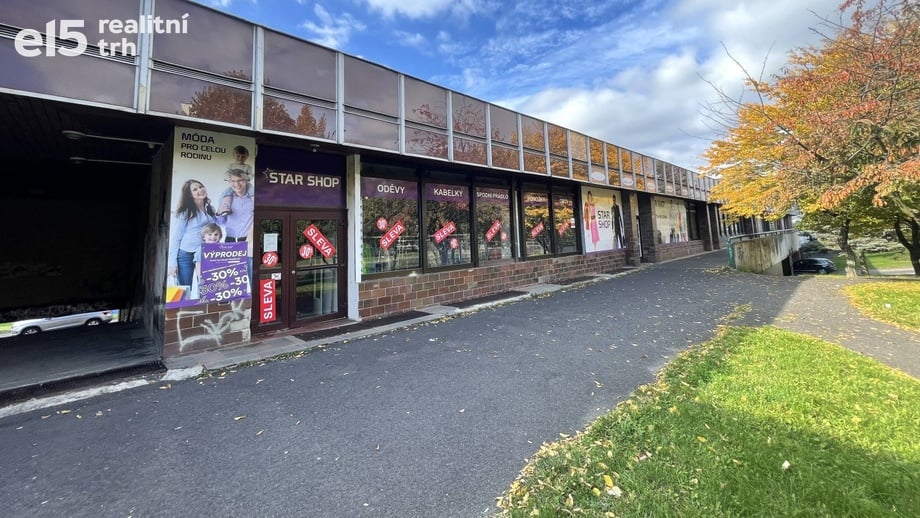 Pronájem obchodního prostoru 1 000 m², Most