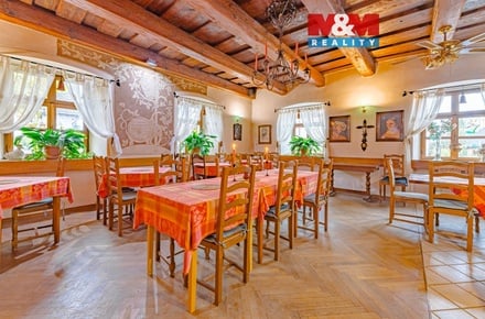 Prodej restaurace 130 m², Studnice