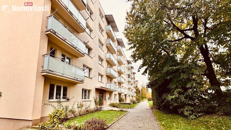 Prodej bytu 2+1 52 m², Zlín - Malenovice