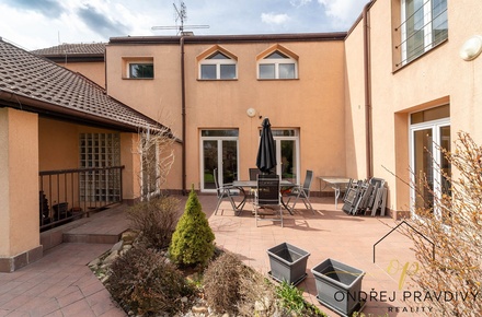 Prodej činžovního domu 265 m², Lety