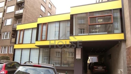 Prodej kanceláře 616 m², Praha - Nusle