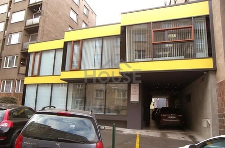 Prodej kanceláře 616 m², Praha - Nusle