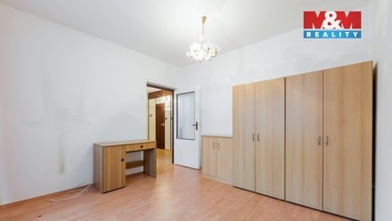 Prodej bytu 3+1 68 m², Teplá