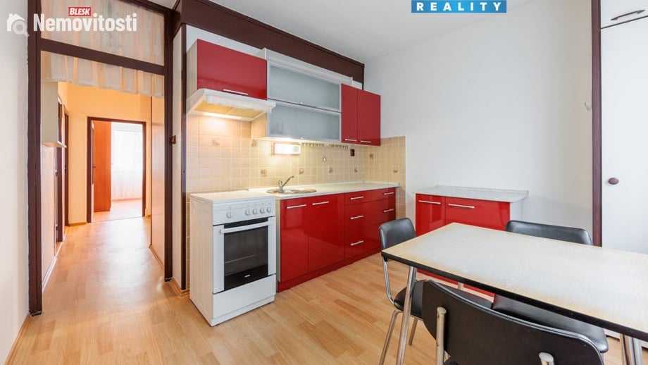 Prodej bytu 3+1 68 m², Teplá