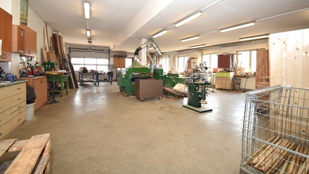 Prodej výrobního prostoru 1 200 m², Spálov