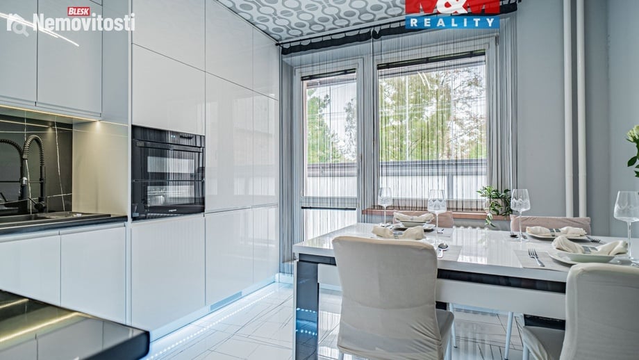 Prodej bytu 2+1 64 m², Český Těšín