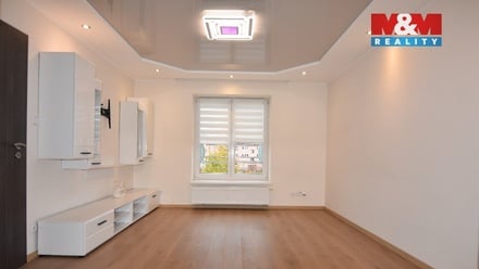 Pronájem bytu 5+kk 100 m², Milovice