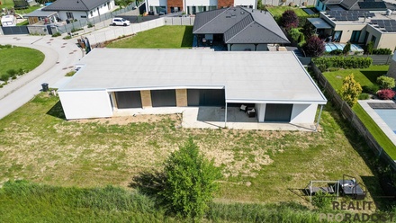 Prodej rodinného domu 208 m², Včelná