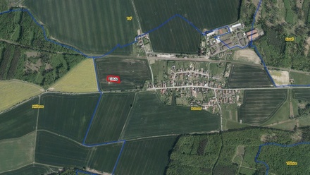 Prodej pole 2 737 m², Butoves