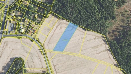 Prodej komerčního pozemku 4 425 m², Zavidov