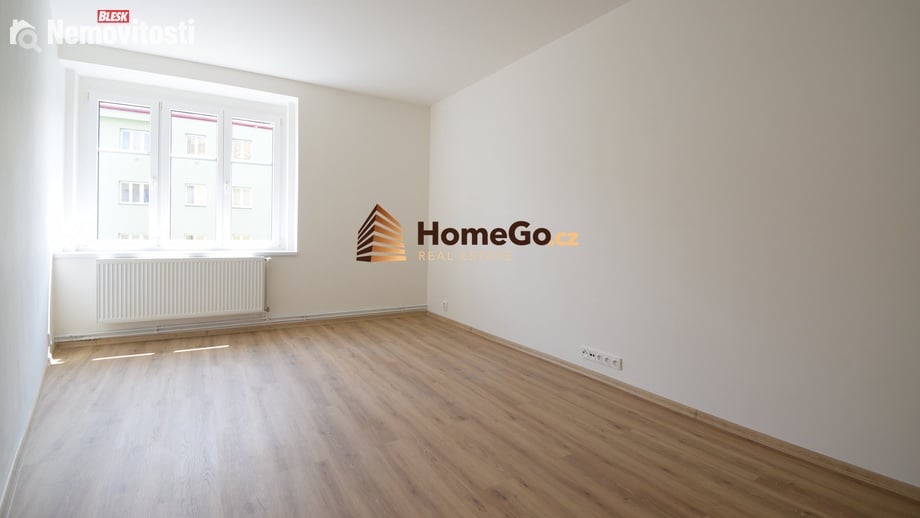 Pronájem bytu 1+kk 33 m², Praha - Nusle