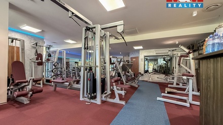 Prodej obchodního prostoru 276 m², Praha 5