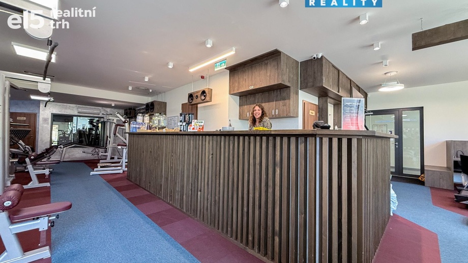 Prodej obchodního prostoru 276 m², Praha 5