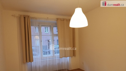 Pronájem bytu 1+kk 25 m², Praha 10