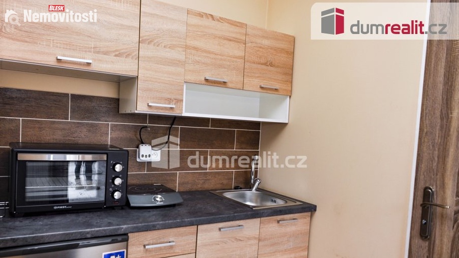 Pronájem bytu 1+kk 17 m², Kladno