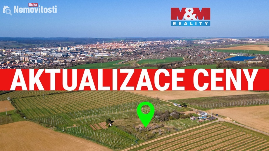 Prodej stavebního pozemku 2 462 m², Dobšice