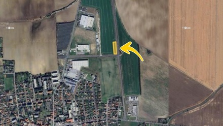 Prodej podílu 1/2 komerčního pozemku 1 133 m², Unhošť