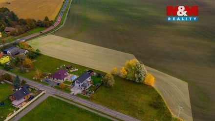 Prodej stavebního pozemku 9 877 m², Přelouč