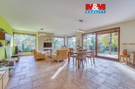 Prodej rodinného domu 174 m², Nevřeň