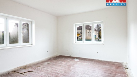 Prodej bytu 2+1 65 m², Újezd pod Troskami