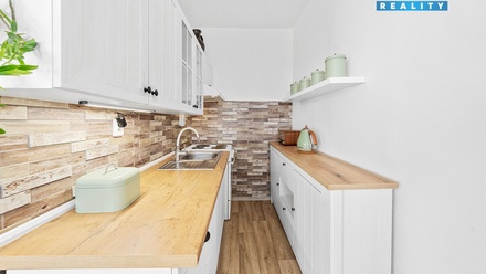 Prodej bytu 1+kk 35 m², Chlumec