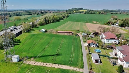 Prodej komerčního pozemku 2 000 m², Vystrkov