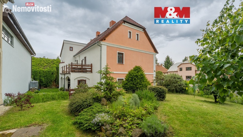 Prodej rodinného domu 160 m², Velemín