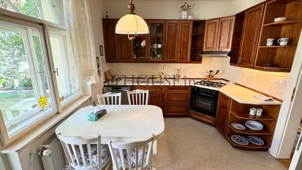 Pronájem rodinného domu 239 m², Praha - Krč