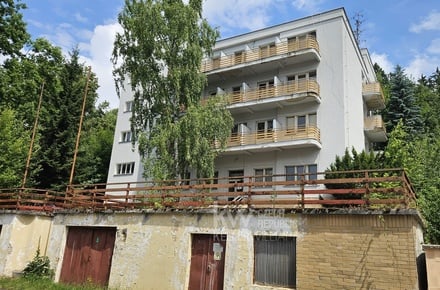 Prodej činžovního domu 2 000 m², Mariánské Lázně - Úšovice