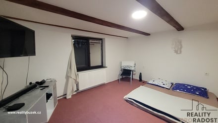 Pronájem rodinného domu 120 m², Komárov