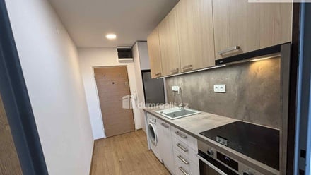 Pronájem bytu 1+1 30 m², Otrokovice