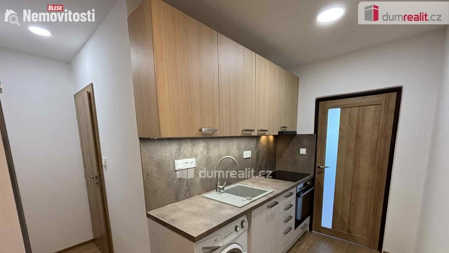 Pronájem bytu 1+1 30 m², Otrokovice