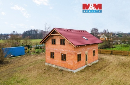 Prodej rodinného domu 160 m², Lochousice