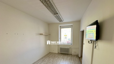 Pronájem kanceláře 22 m², Beroun-Závodí