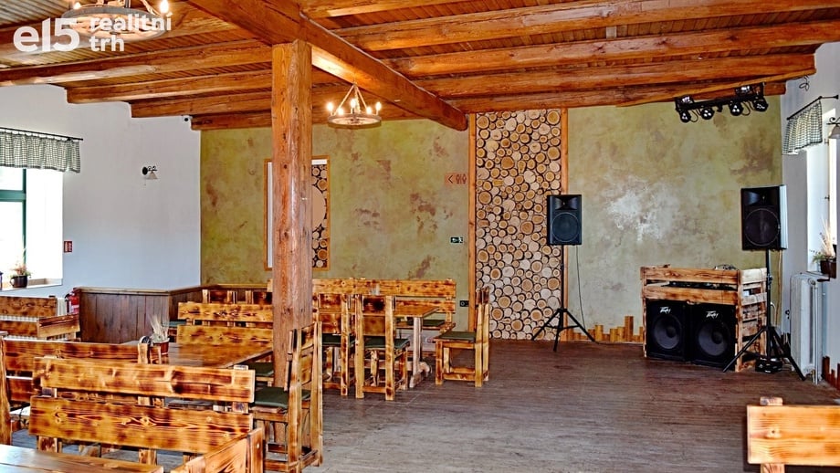 Prodej restaurace 278 m², Nová Ves