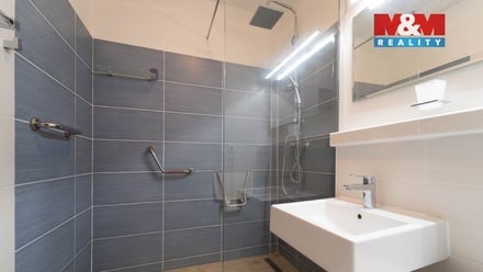 Prodej bytu 3+1 65 m², Praha 17