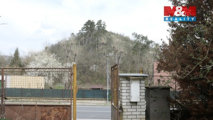 Prodej stavebního pozemku 1 439 m², Králův Dvůr