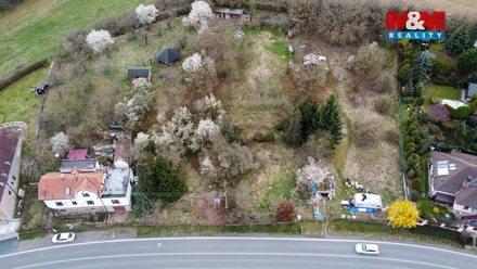 Prodej stavebního pozemku 1 439 m², Králův Dvůr
